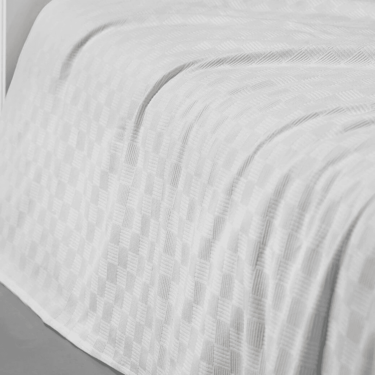 Damalı Pike Ekonomik Çift Kişilik - 200x230 cm